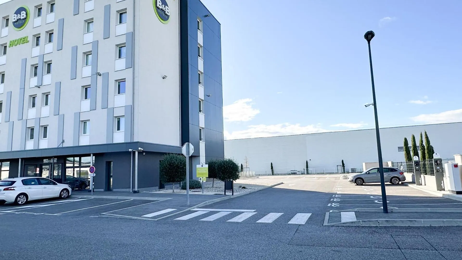 B&B Hotel Montelimar Sud 2*,  France