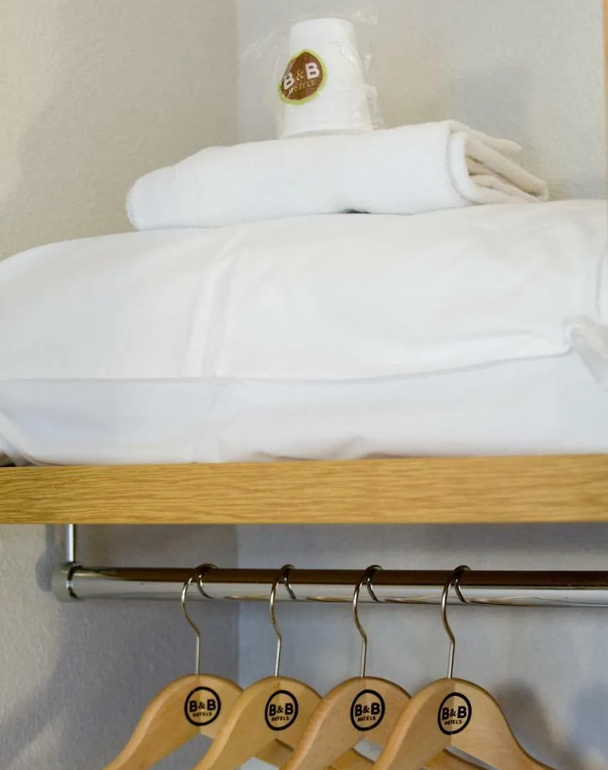 B&B Hotel Montelimar Sud 2*,  France