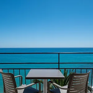**** Hotel Western Premier De Galles Francie