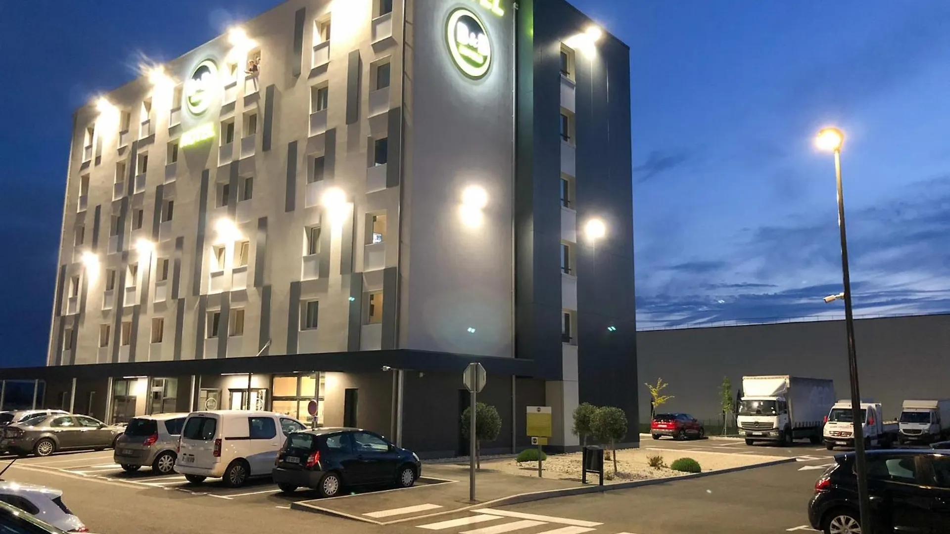 **  B&B HOTEL Montélimar Sud France
